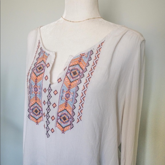 Embroidered Blouse - Picture 8 of 8